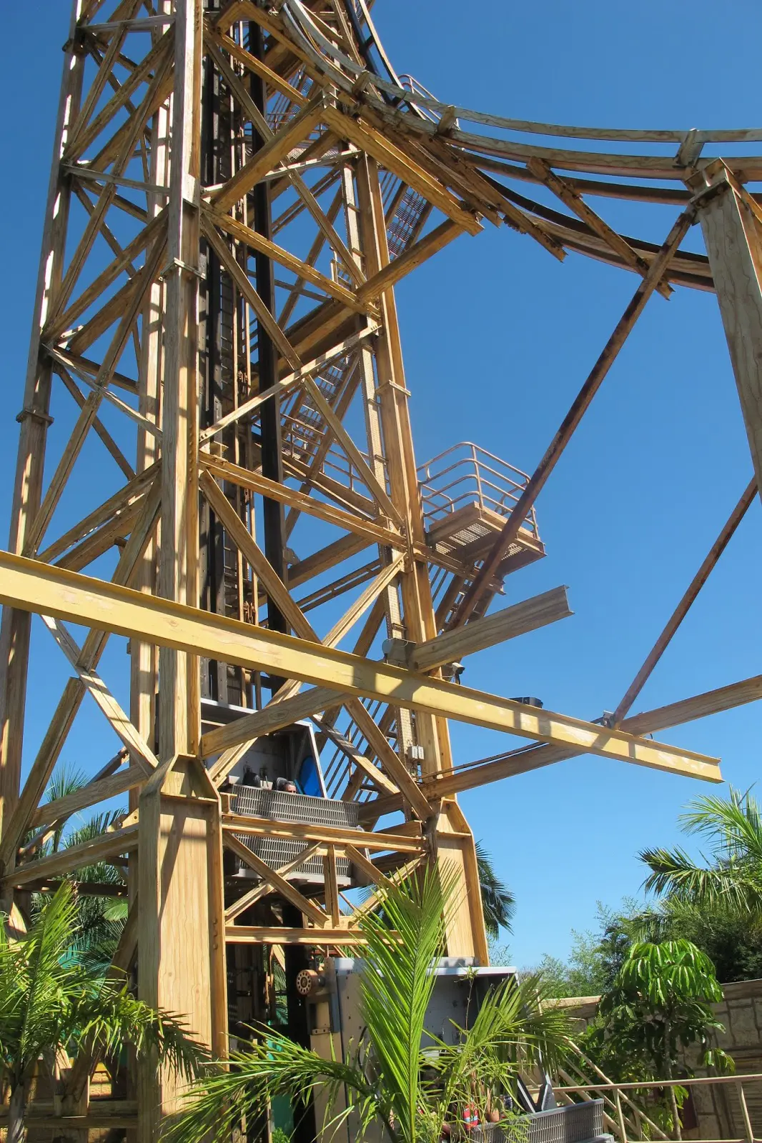 Free Fall do Beto Carrero World é vendida e fica no Brasil