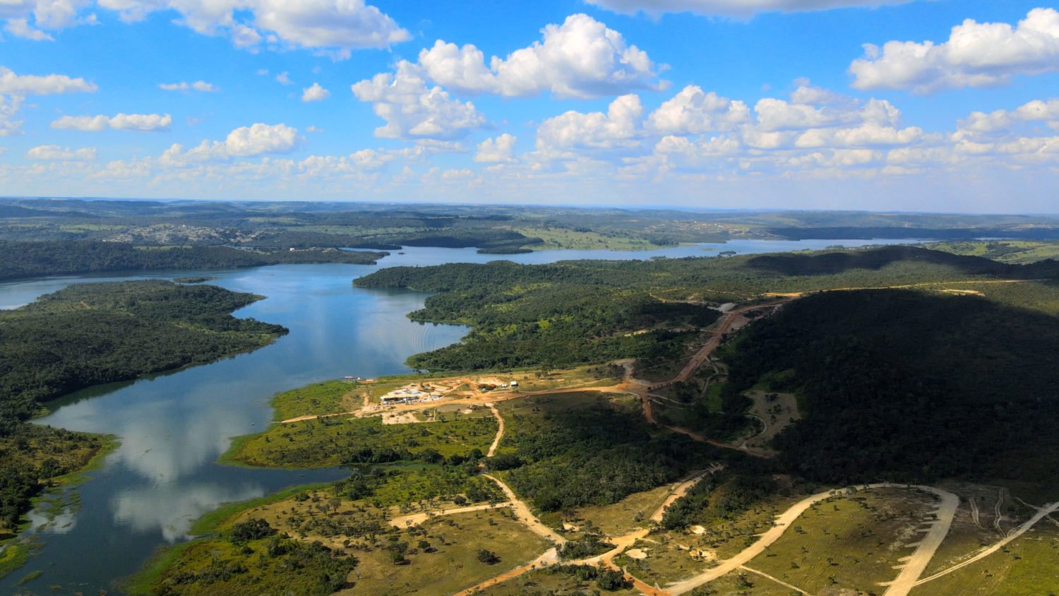Perspectiva do Escarpas Eco Parque, às margens do Lago Corumbá IV