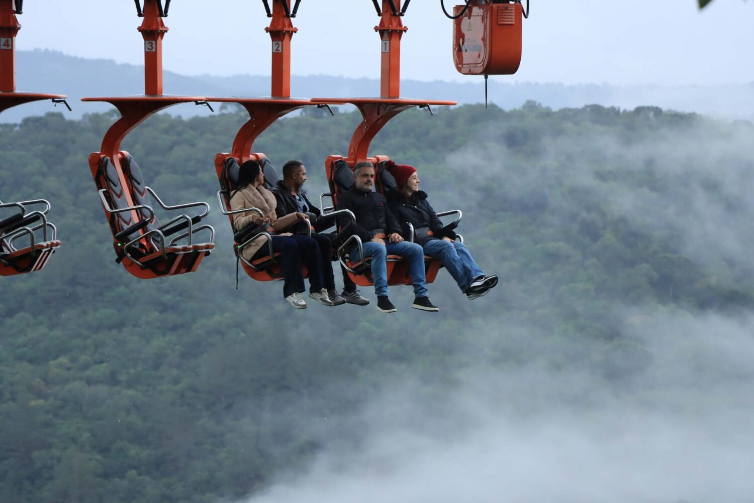 Abusado no Skyglass Canela