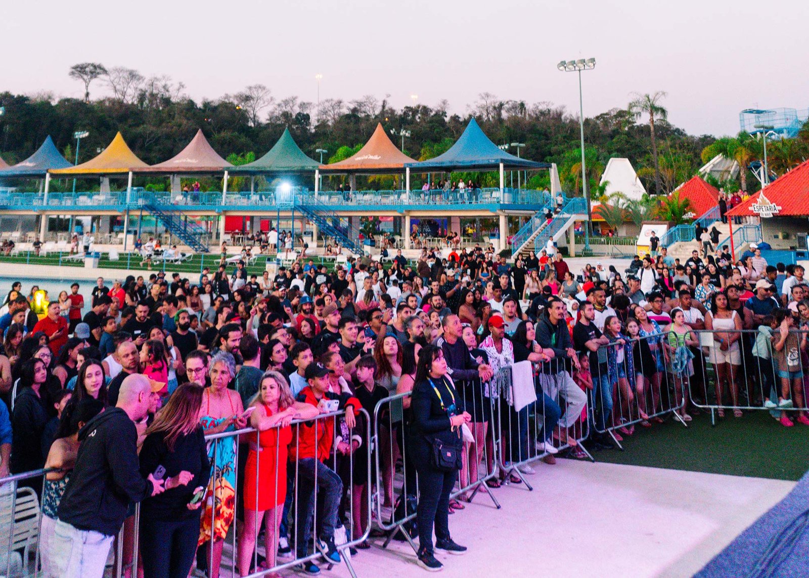 Noites Macabras Wet'n Wild 2025 A Extinção