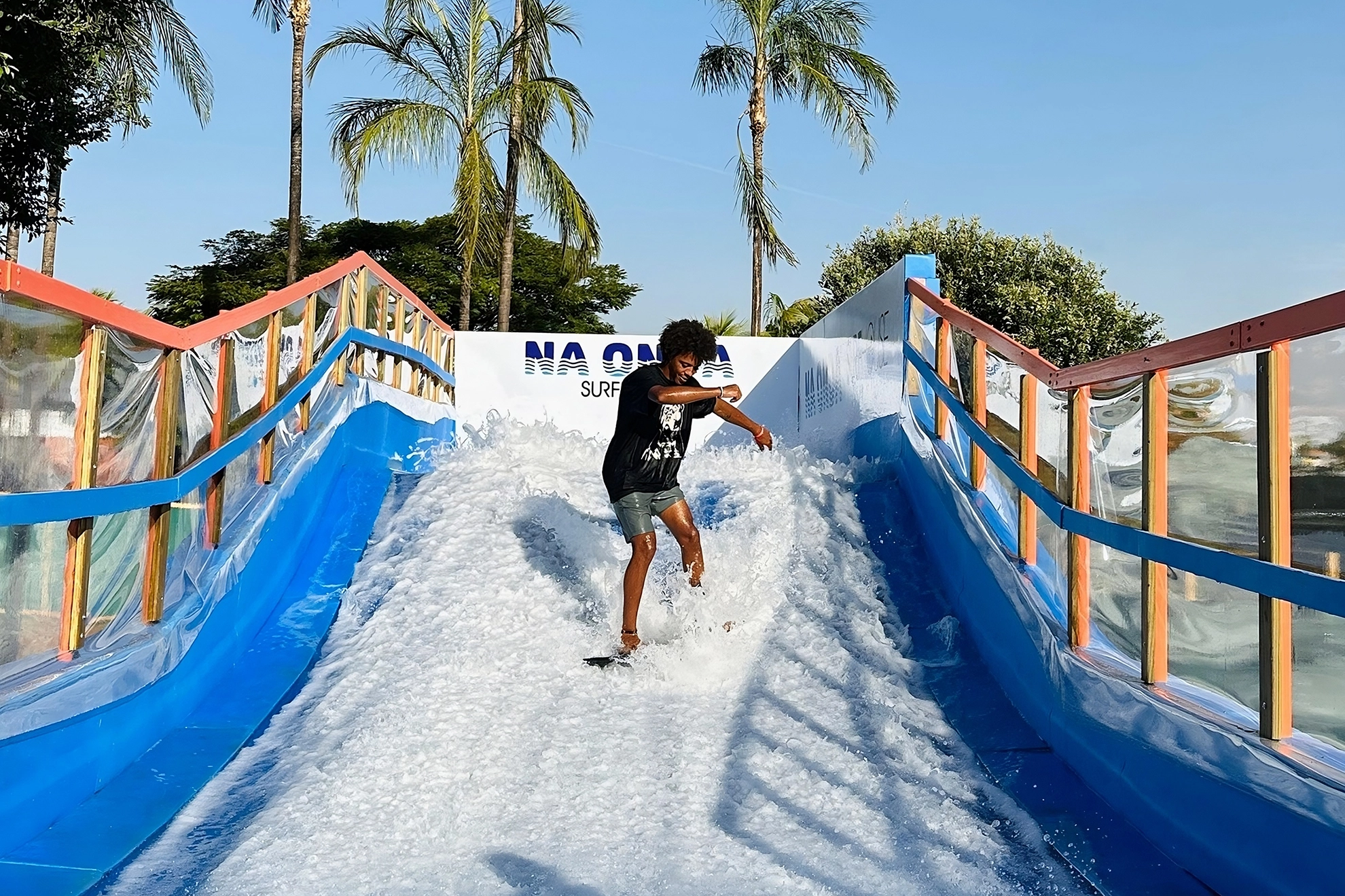 Surf no Hot Beach Olímpia