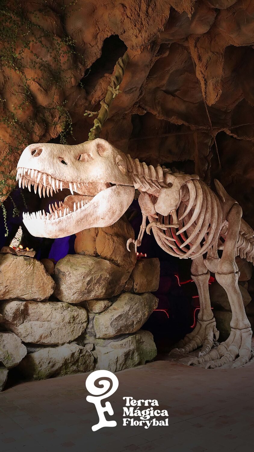 Área dos dinossauros no Terra Mágica Florybal, Rio Grande do Sul