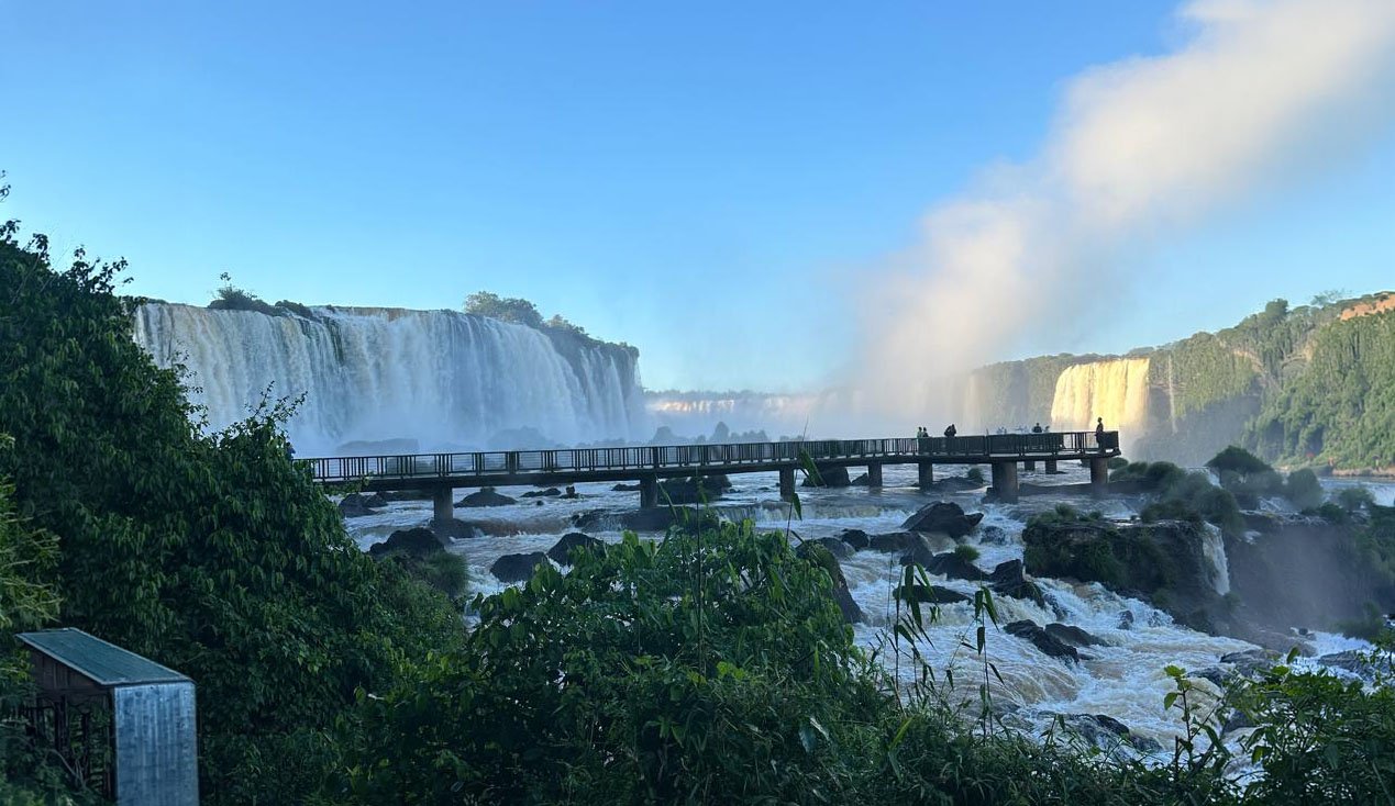 Parque Nacional do Iguaçu visto do mirante das Cataratas